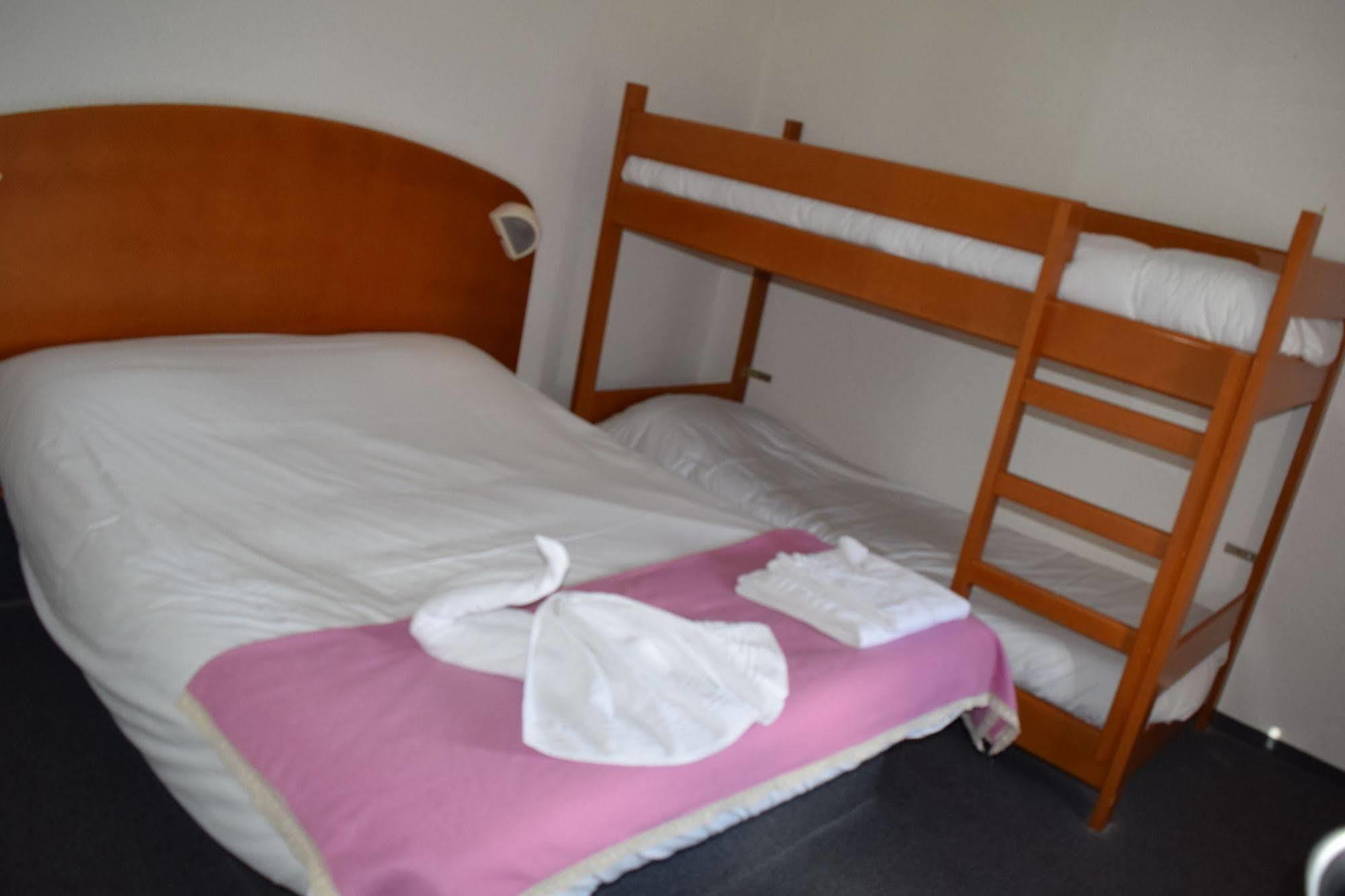 Quick Palace Saint Brieuc Tregueux Luaran gambar